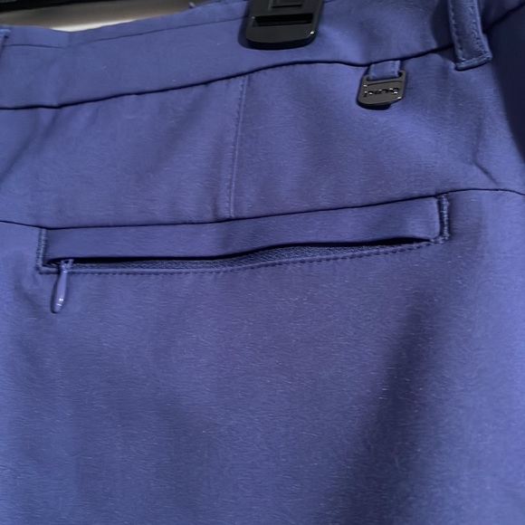 Ladies Ping golf shorts - Picture 3 of 3